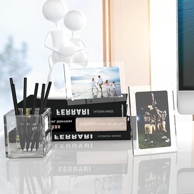 HELPLEX Picture Frames, 1 Pack 5x7 inch Acrylic Picture Frame Clear 5 x 7 Photo Frames Magnetic Picture Frames Ready for Tabletop Display, Effectively Protect Photos from Fading and Yellowing