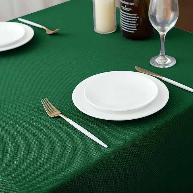 Biscaynebay Textured Fabric Christmas Rectangle Table Cloth 90x156 Inch, Hunter Green Water Resistant Tablecloths for Dining, Kitchen, Wedding and Parties etc. Machine Washable